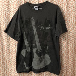 Men’s Fender T-shirt!